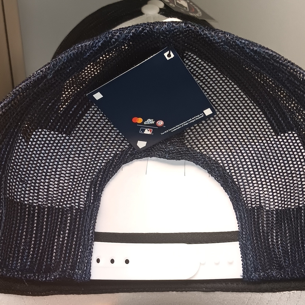 Black and White Mesh Snapback Cap